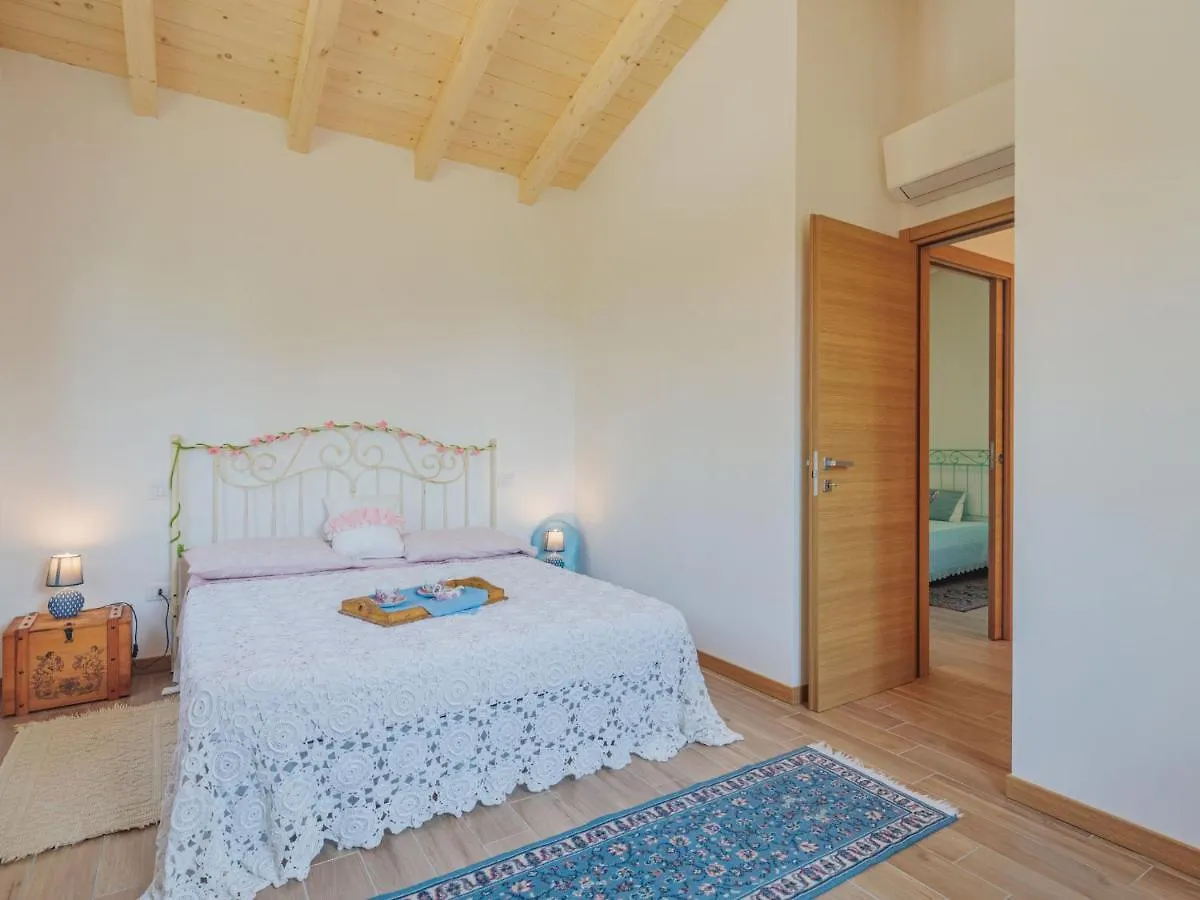 Holiday Home Casina Del Sole By Interhome Lido di Camaiore