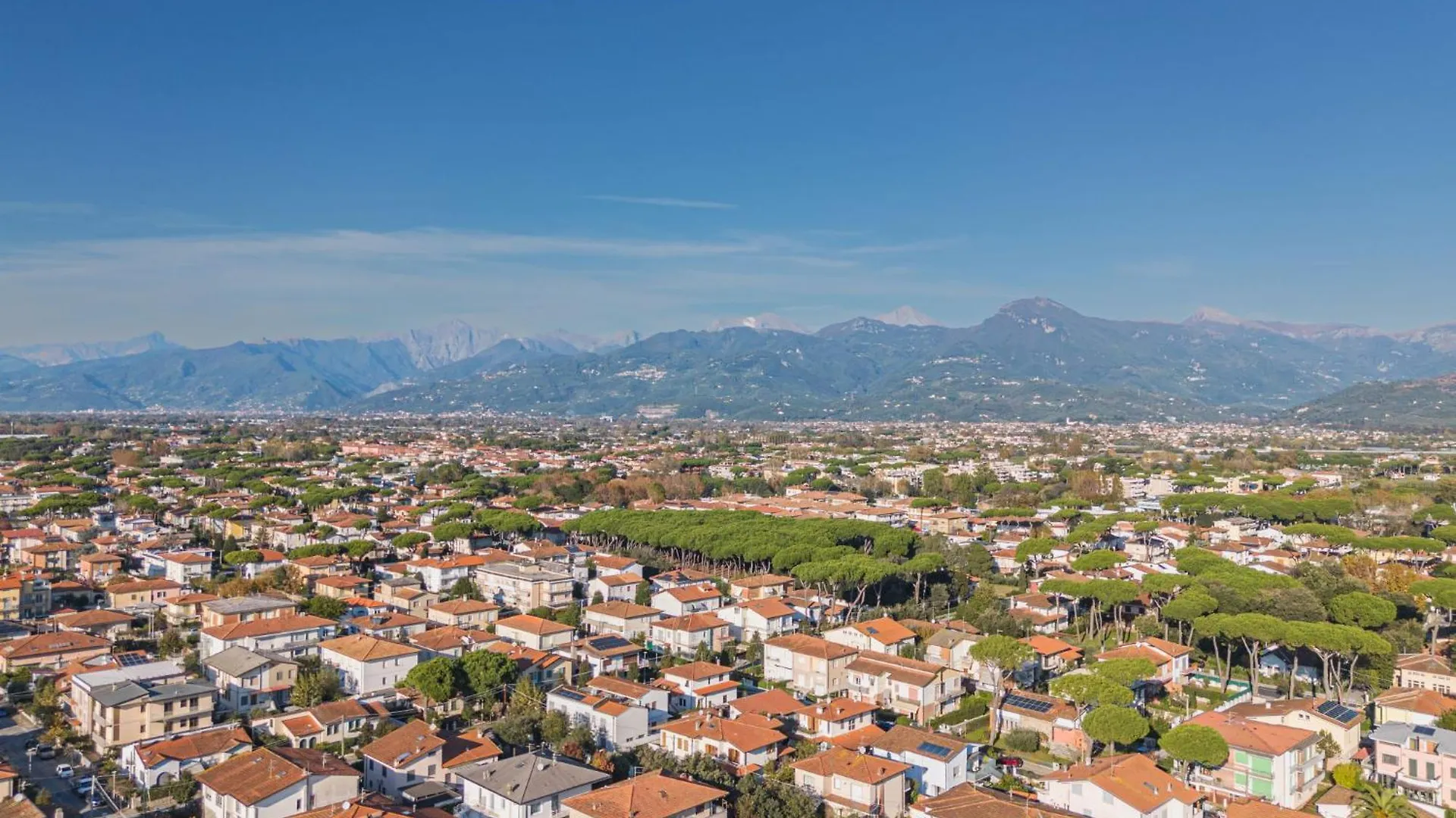 Holiday Home Casina Del Sole By Interhome Lido di Camaiore